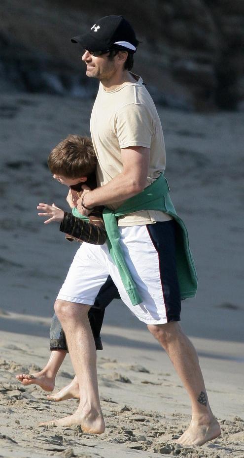 david_duchovny_malibu_13_06_2009_small.jpg