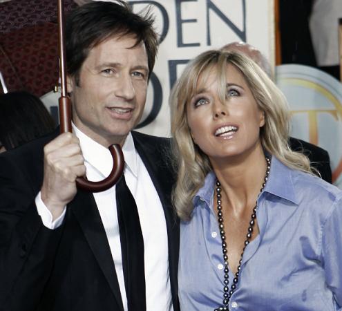 david_duchovny_tea_leoni_golden_globe_awards_17_01_2010_a_small.jpg