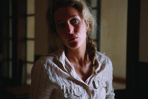 gillian_anderson_last_king_of_scotland_picture_a_small.jpg