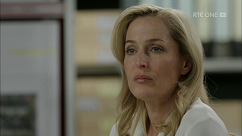 kultx-gillian-anderson-the-fall-201–030-small.png