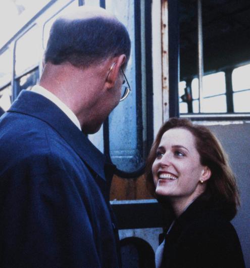 scully_smile_paper_hearts_a_small.jpg